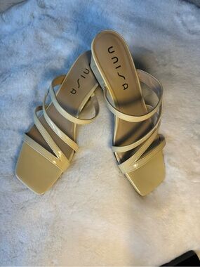Unisa Women's Kealie Wedge Square-Toe Slide Sandals in Pale Yellow Size 10